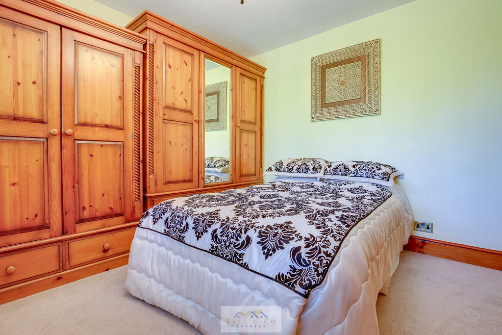 Bedroom 2.2