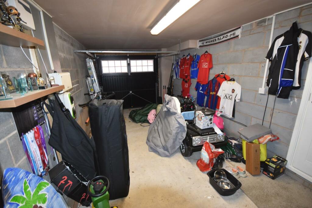 GARAGE