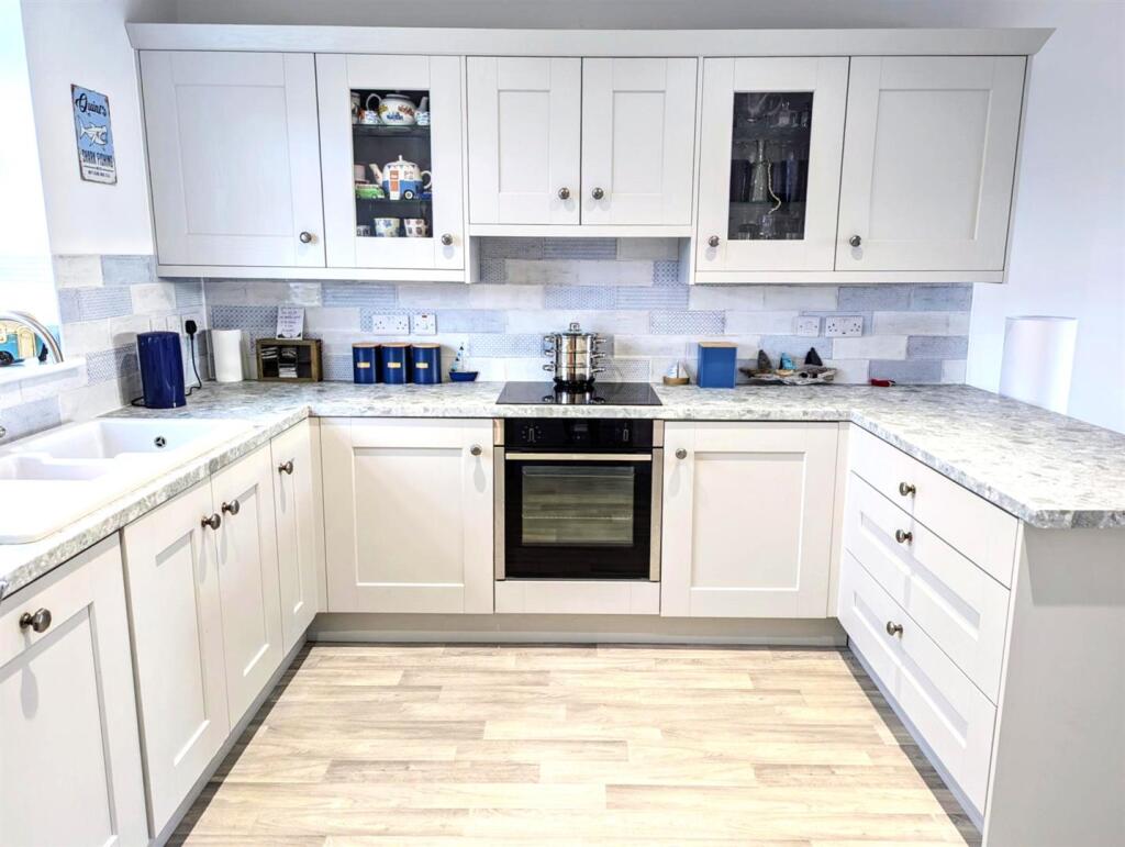 kitchen square 2.JPG