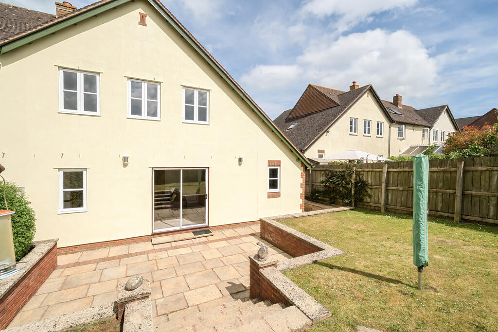 1301772-5-6838845...