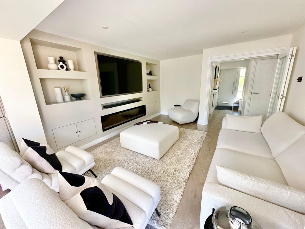 IMG-20250630-WA00...