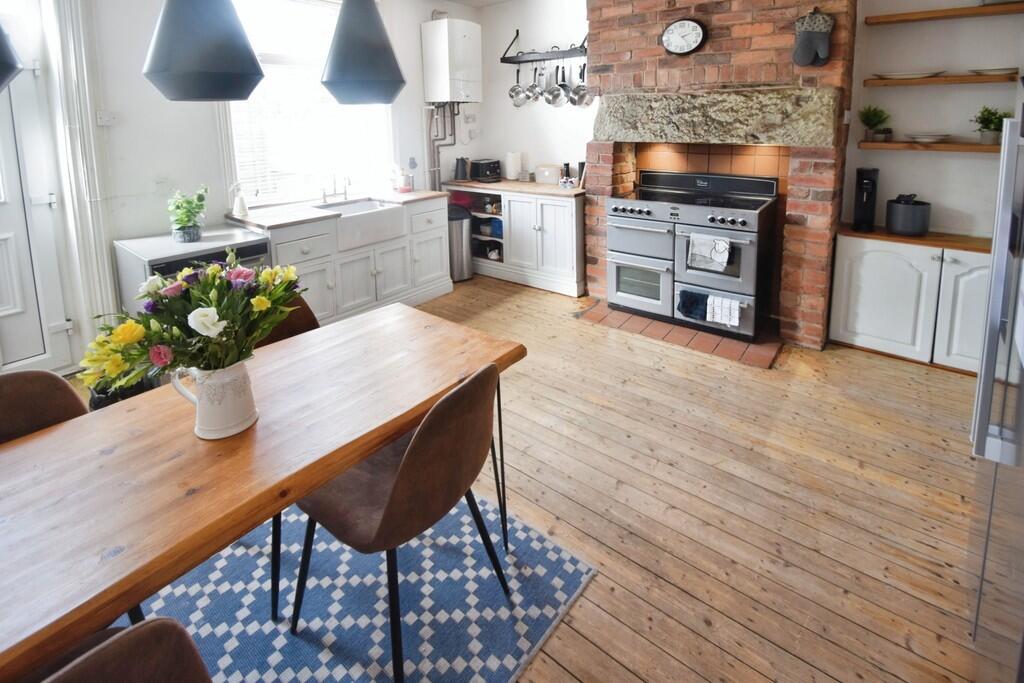 39a97f3f-Kitchen ...