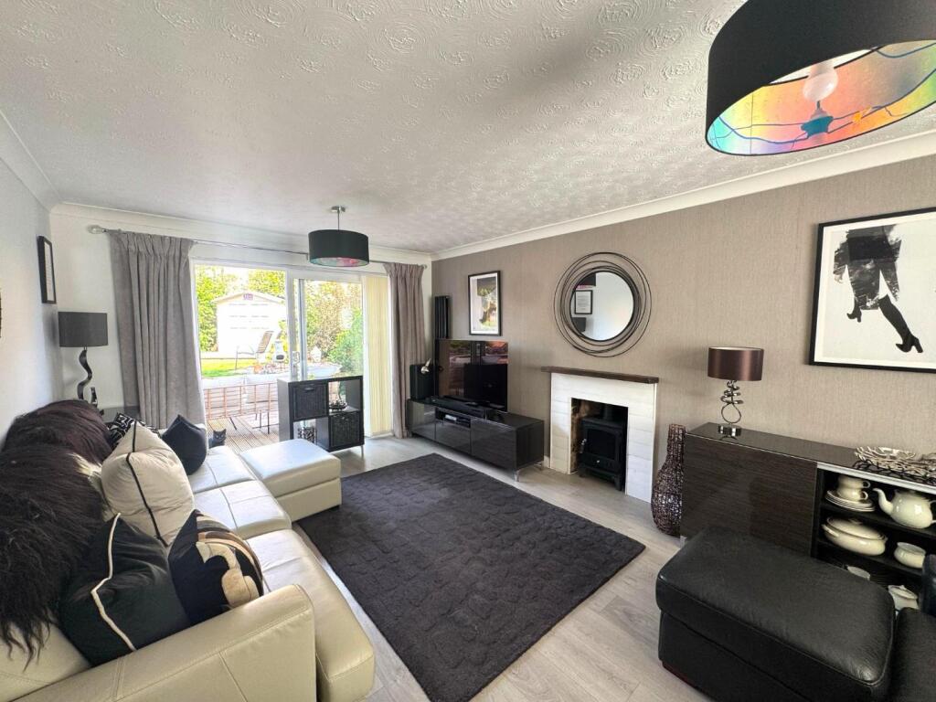 WhatsApp Image 2025-05-01 at 15.33.54_7b89e715.jpg