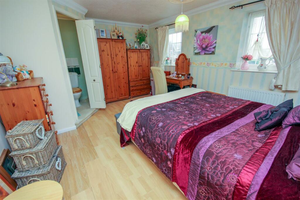 Master Bedroom.jpg