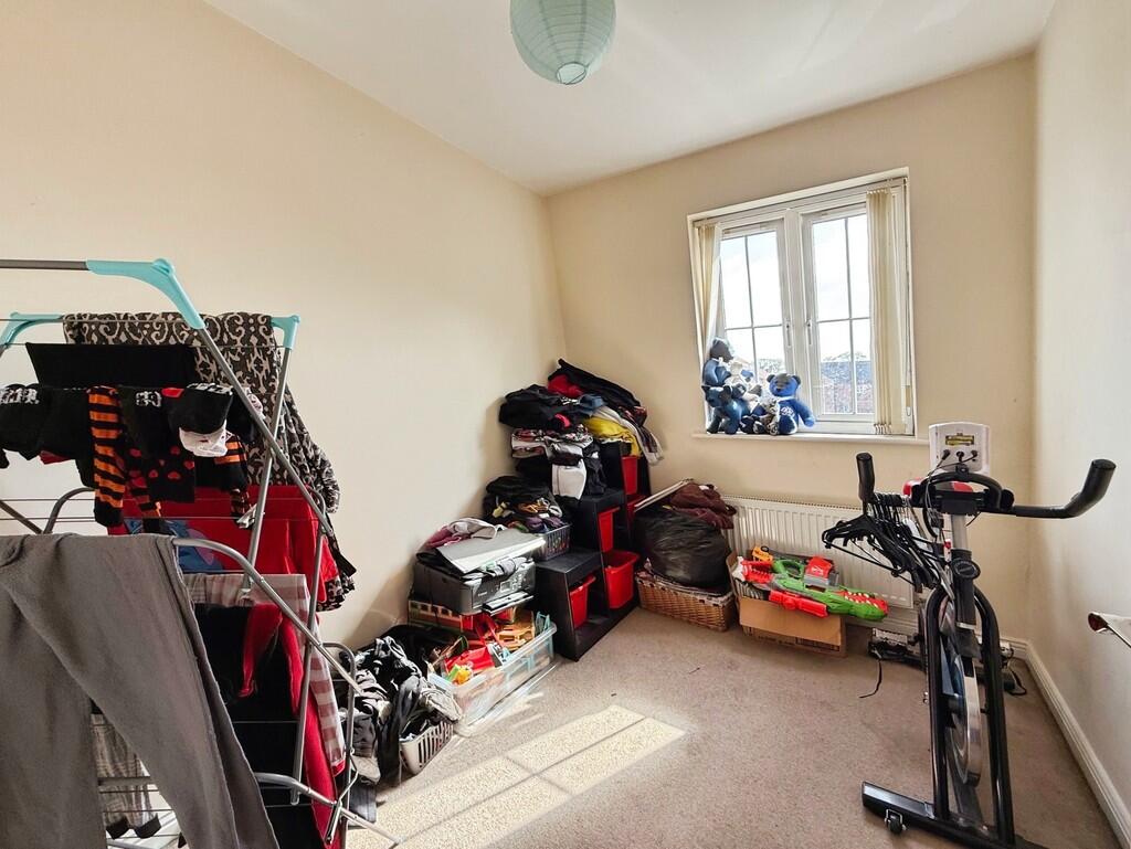 e44942e9--4B9E-81...