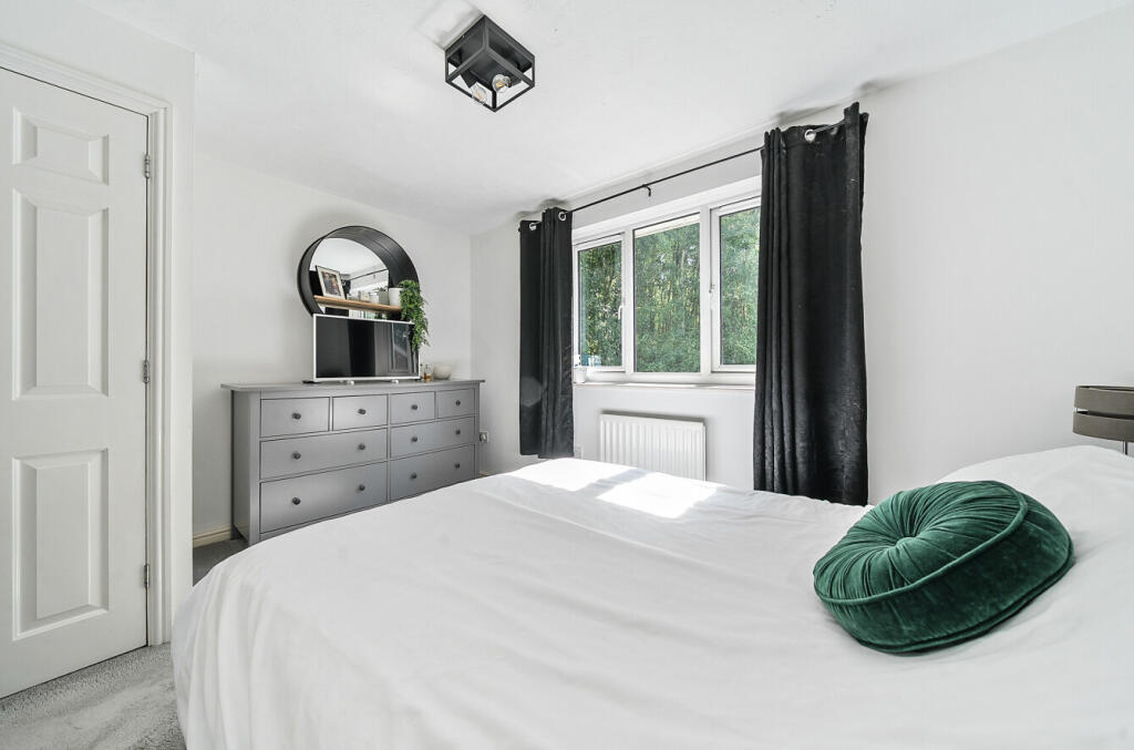 1313724-23-685584...