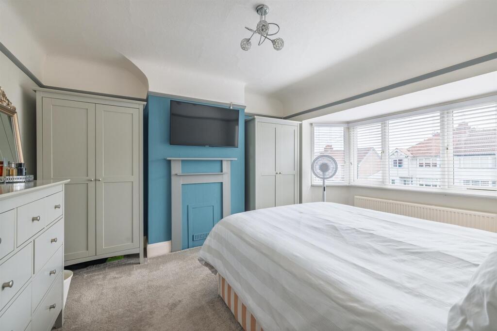 44 Hillfield Drive-42.jpg