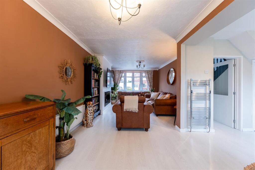 24 Limewood Crescent-010.jpg