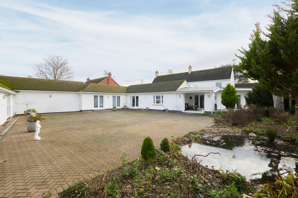 23 Worlington Roa...