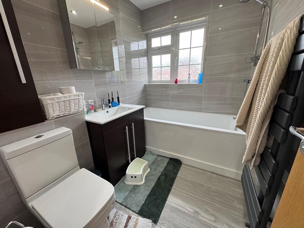 10 Eustace Road -...