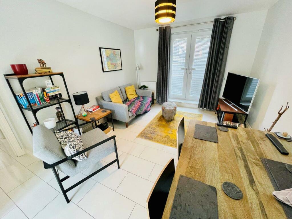 Living/Dining Room