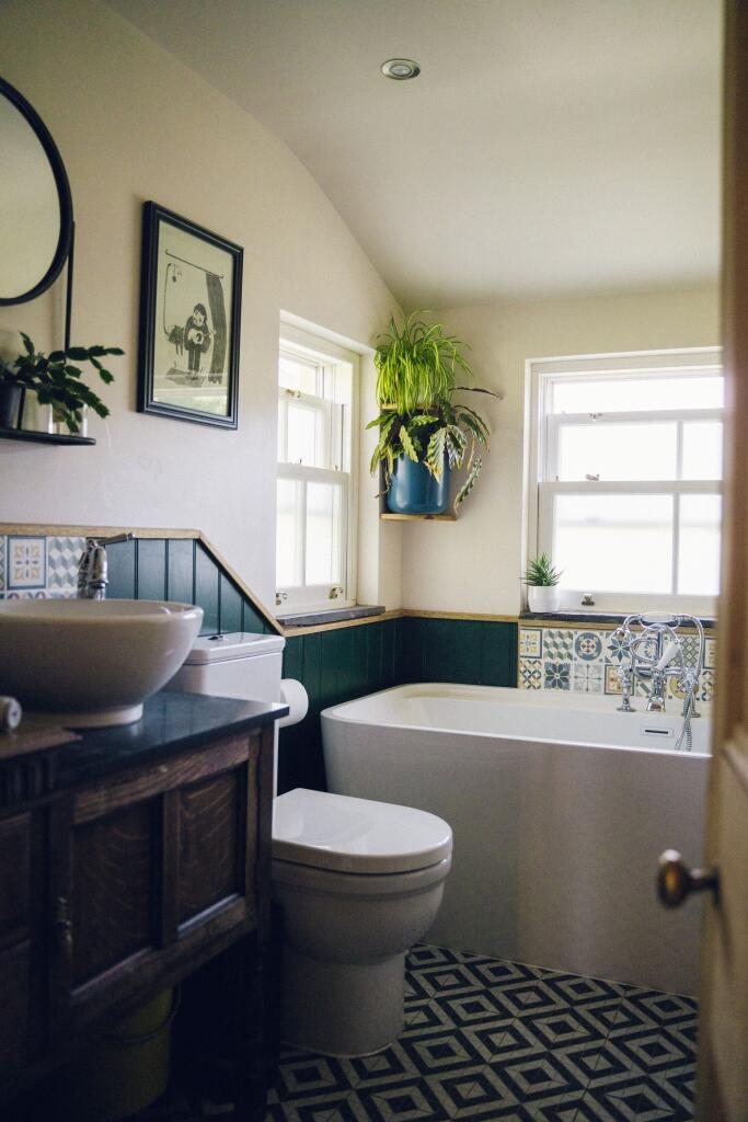 Ystafell Molchi / Bathroom