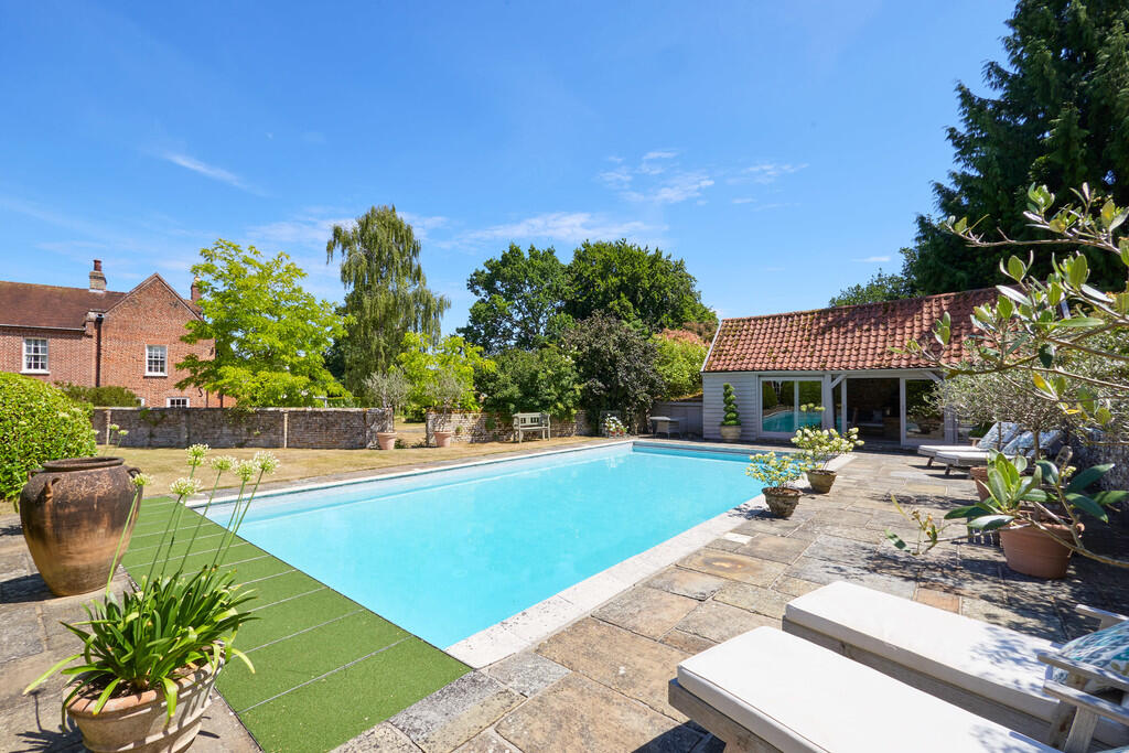 Moulton Hall 0907...