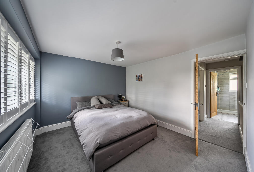 1343701-19-68b1d8...