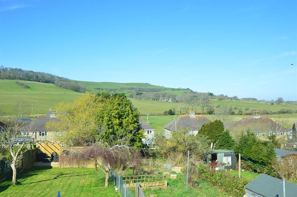 resizedCountrysideView.jpg