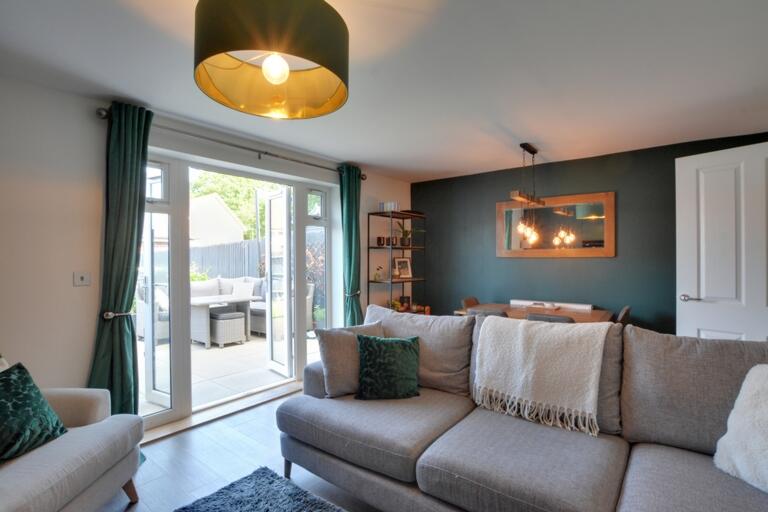 Lounge 1