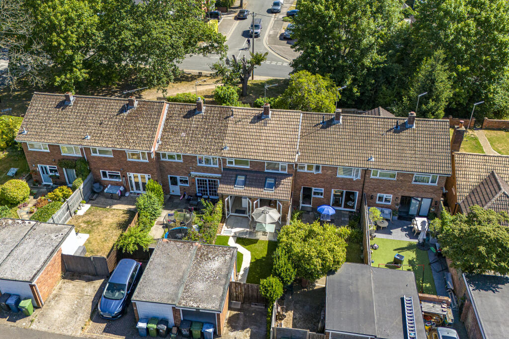 87 Oxford Road, SL7 2NP Drone-3