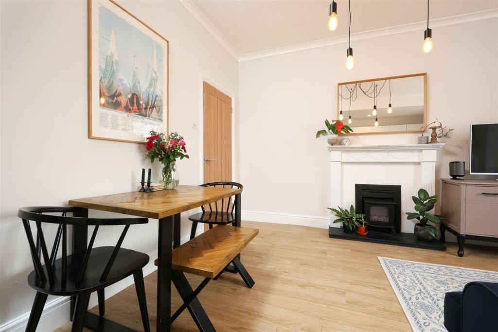 2FF 21 Southleigh Rd 13.JPG