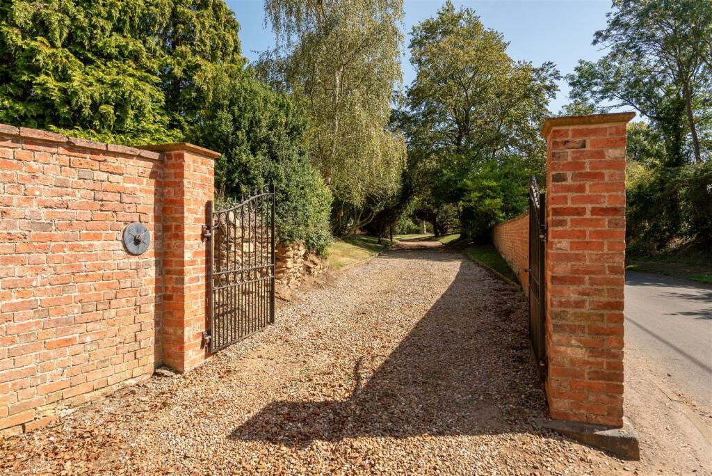 Entrance1.jpg