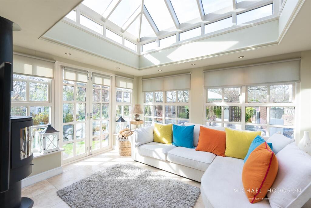 59 Front Street Whitburn-24.jpg