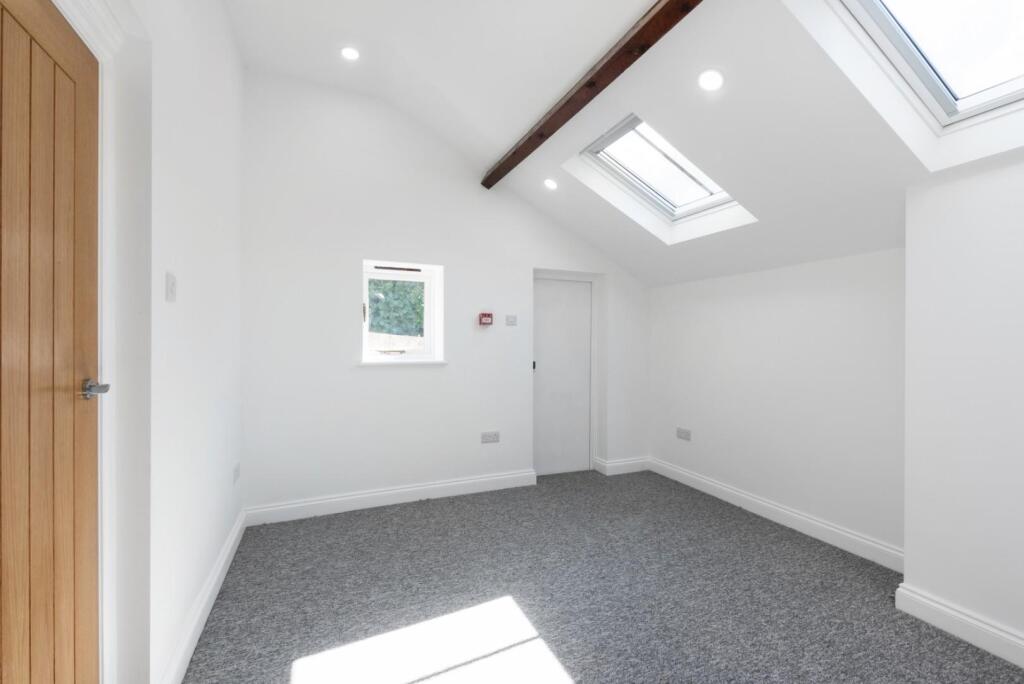 Flat 5, 1 Lower East Hayes Bath, BA1 6AN-10.jpg