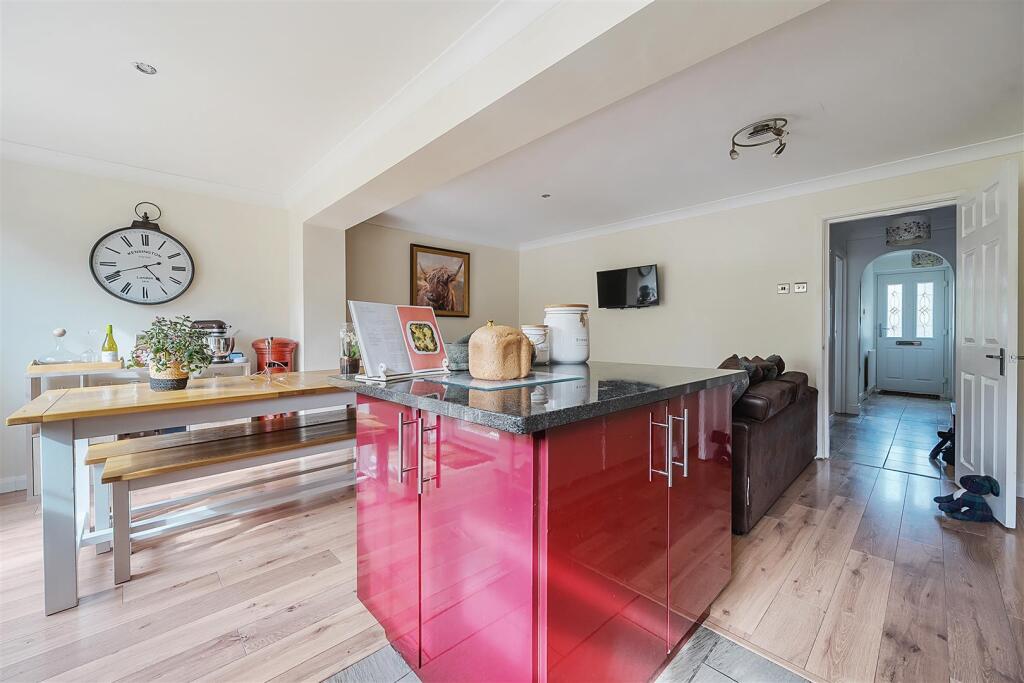 Kitchen/Dining Room