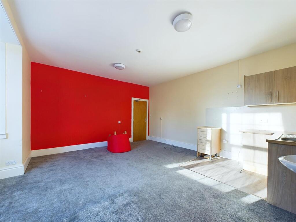 Bedroom 13