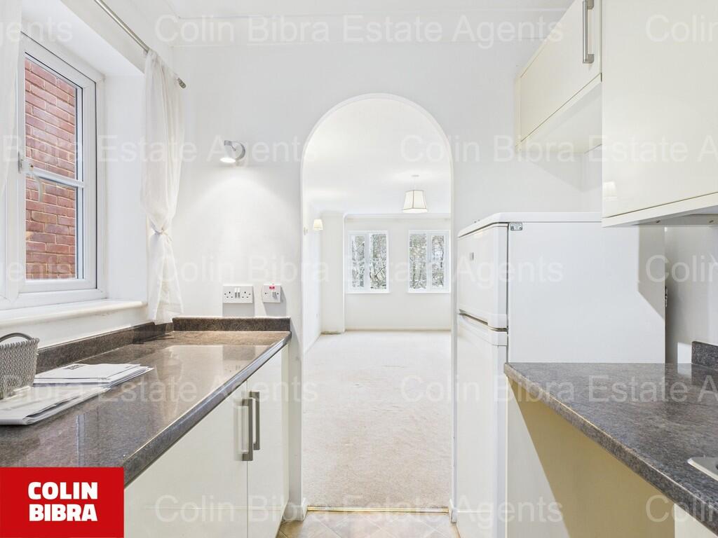 CAM04175G0-PR0018...