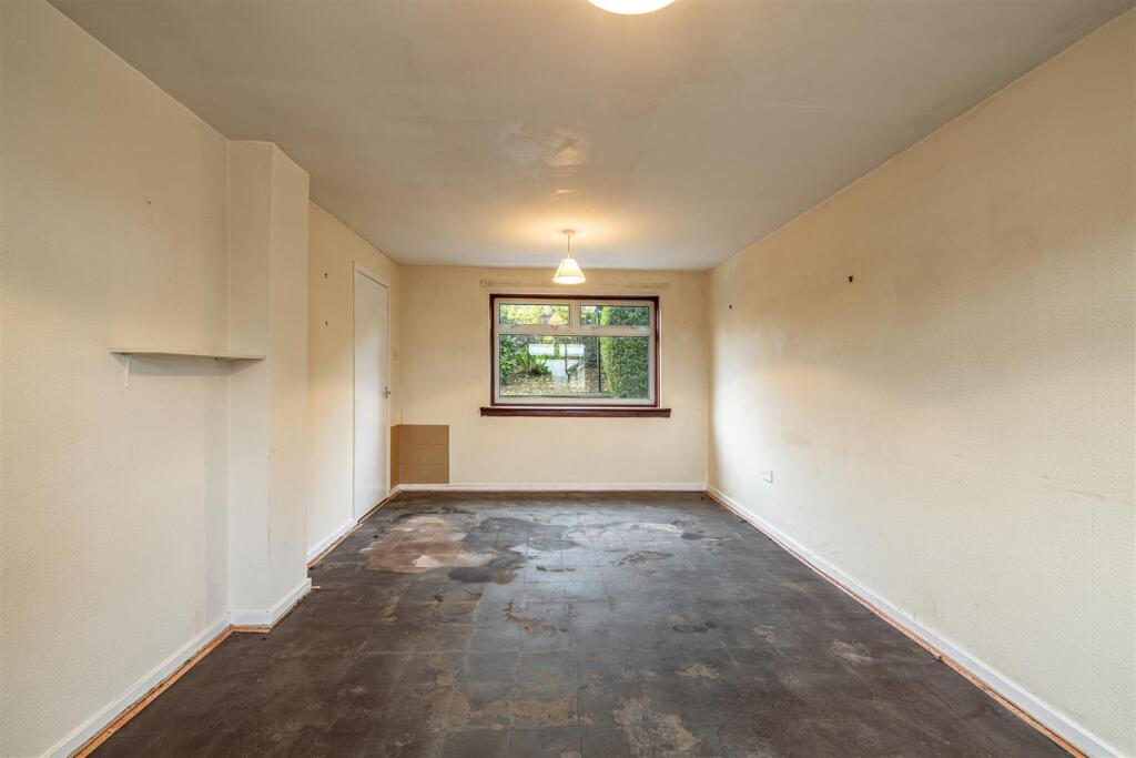 3 Eastfield Road Selkirk 11.JPG