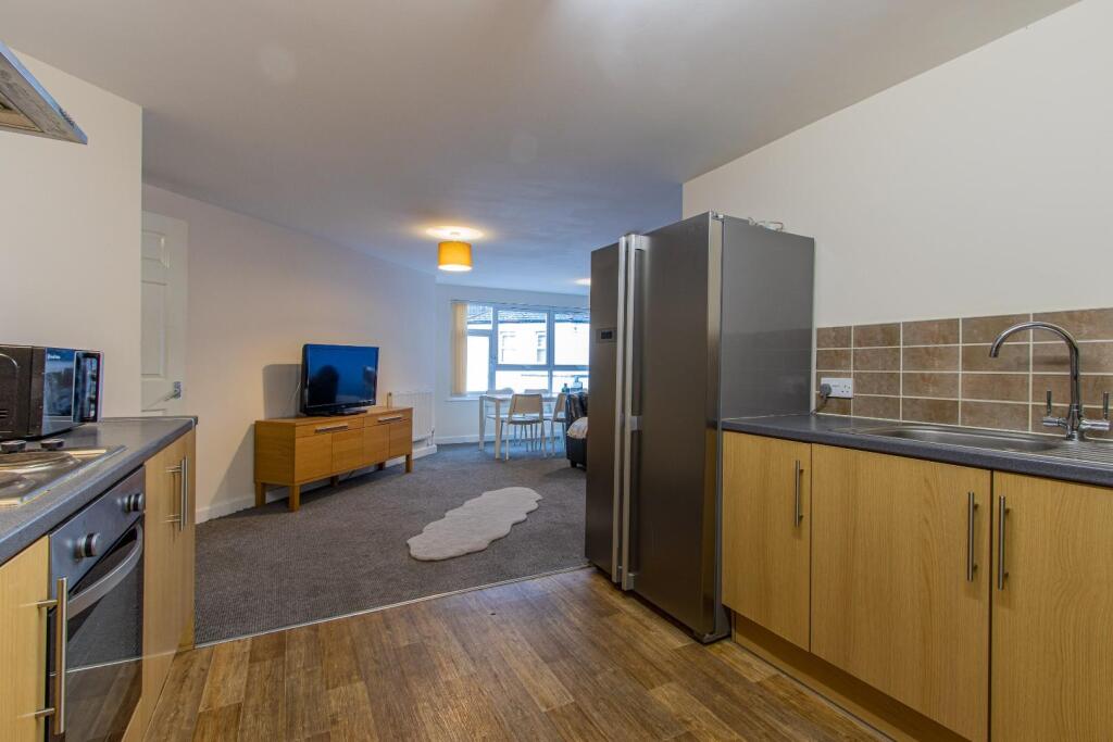 Miskin Street 114 NEW-3.jpg