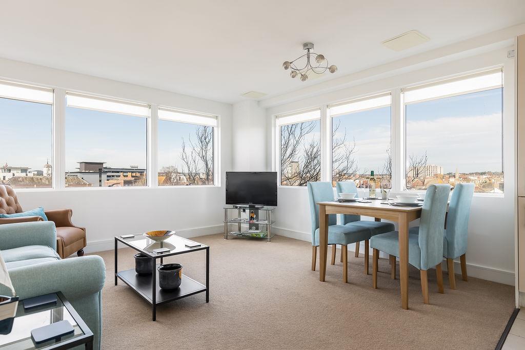 418OrchardPlazaph20web300.jpg