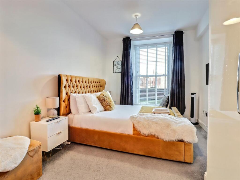 Bedroom Flat 5