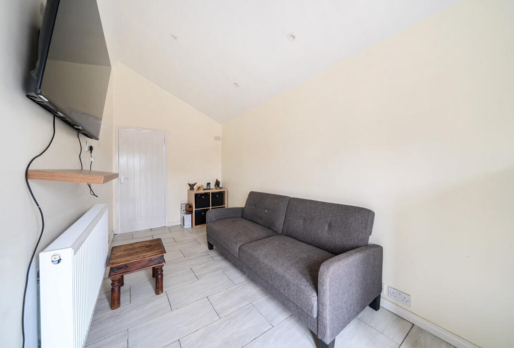 1341685-9-68a6fa7...