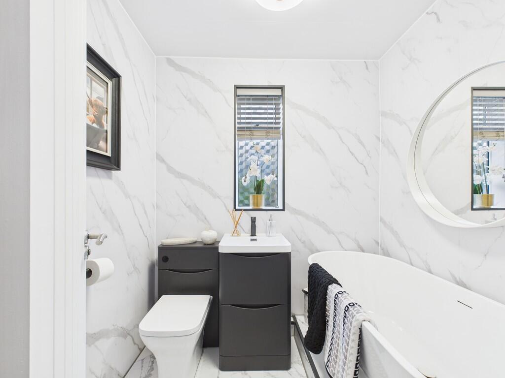 CAM05526G0-PR0067...