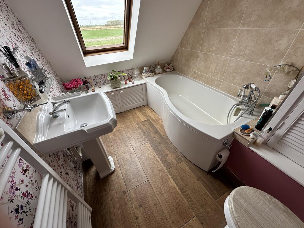 bathroom.JPG