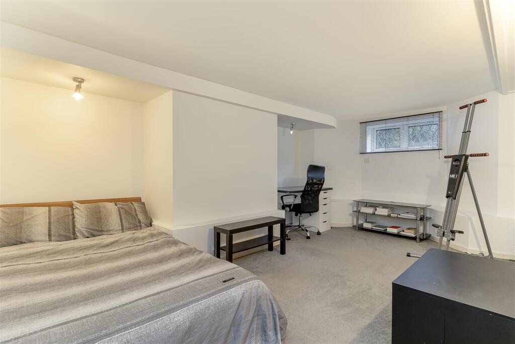 Bedroom 3.jpg