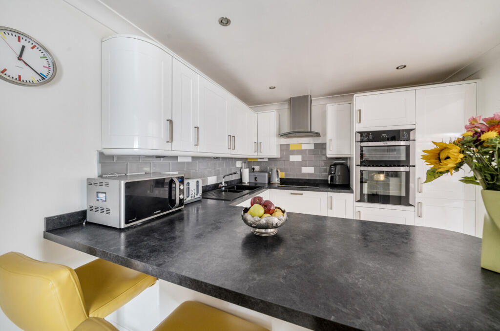 1340257-10-68b191...