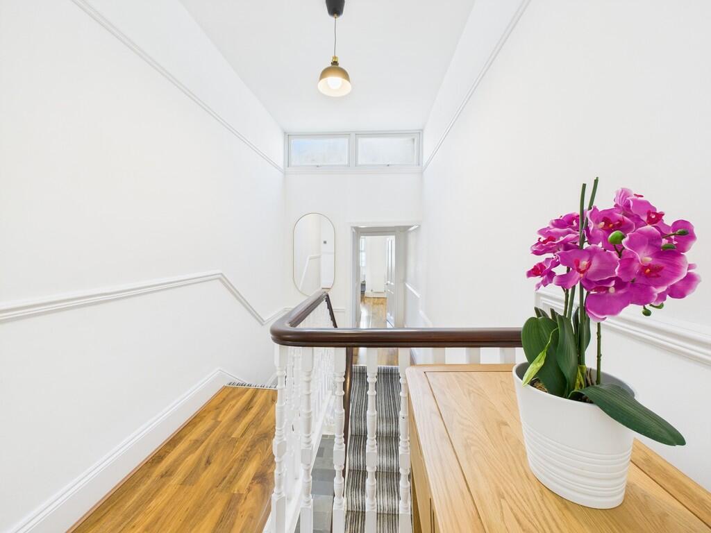 CAM03974G0-PR0120...