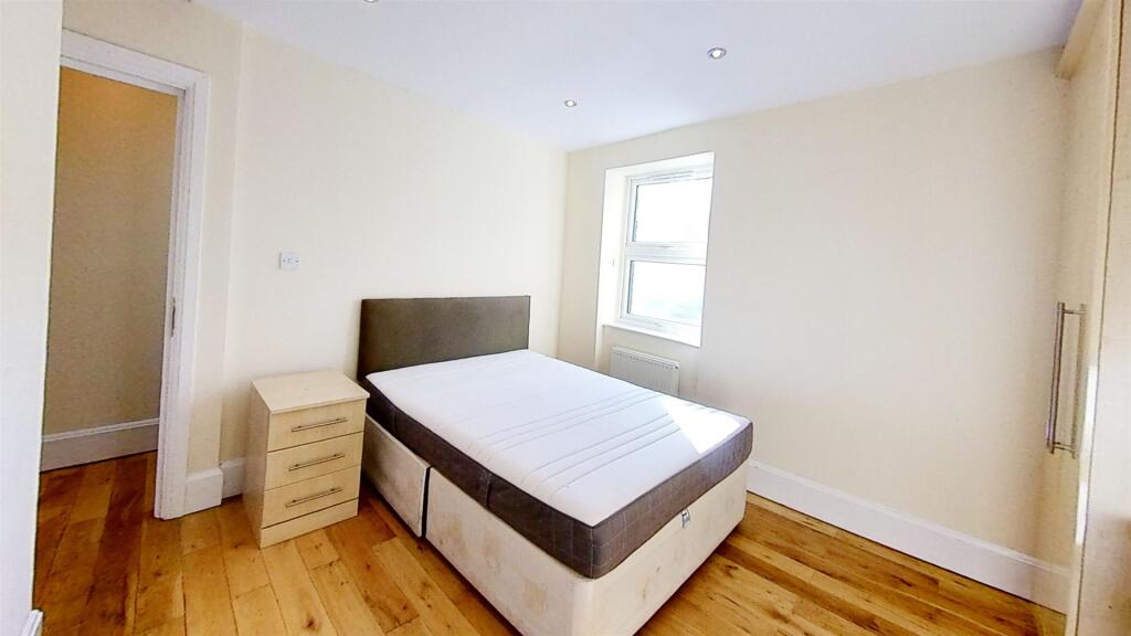 Chiltern-Street-Bedroom(2).jpg
