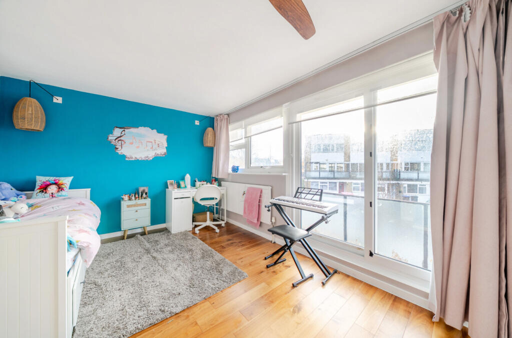 1386763-23-6932b8...