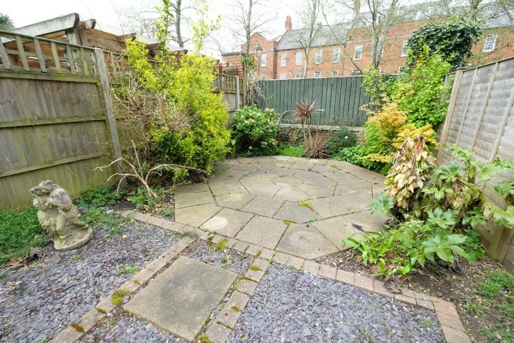 GARDEN