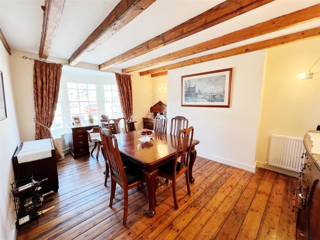 Dining Room 1.jpg