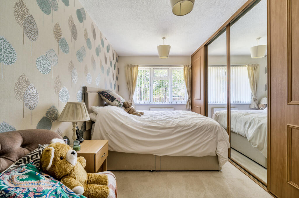 1354358-12-68d295...