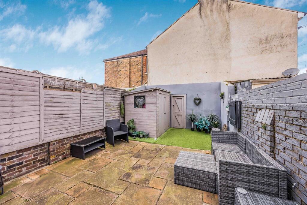 72 Haslemere Road, Southsea-Small-PorticoMarketing