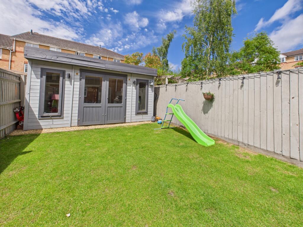 CAM02119G0-PR0419-STILL020