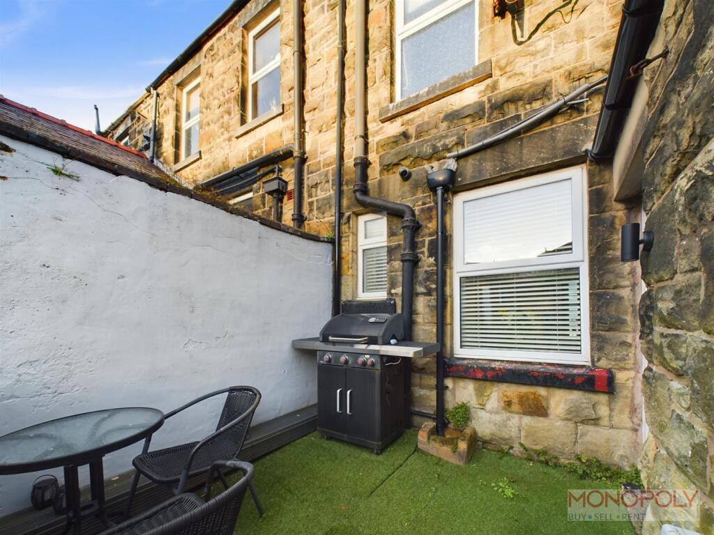 CAM01943G0-PR0393-STILL002.jpg
