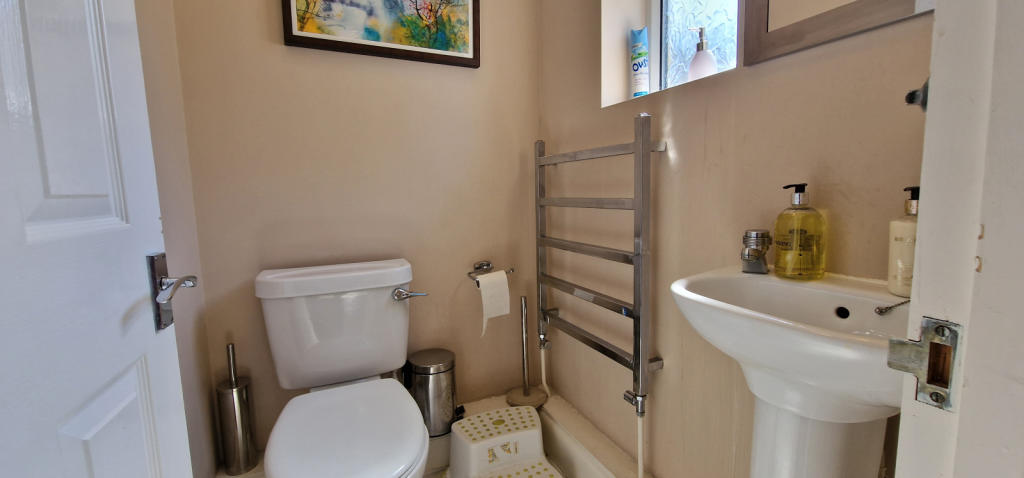 CLOAK ROOM