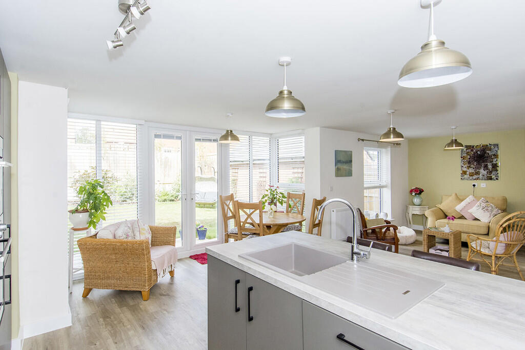 Kitchen/Dining/Li...