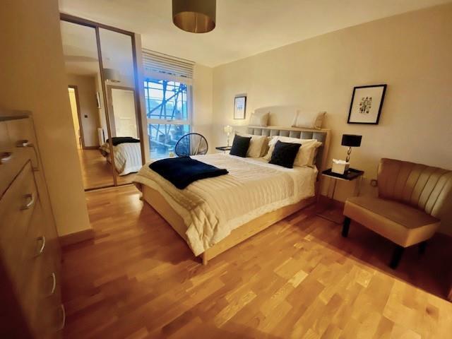 18 St Georges Court bedroom 1.jpg