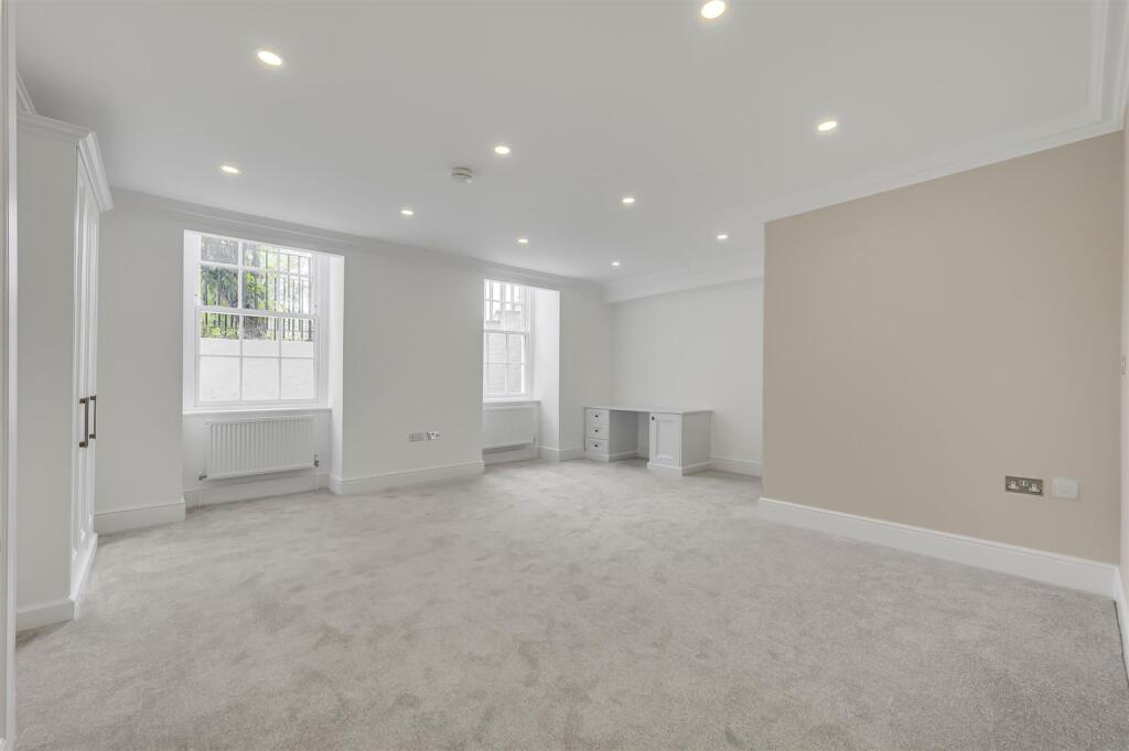 James_Anderson_Flat_1___Limes_House___Mortlake_Hig